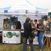 Stoisko promujące obszar LGD podczas Święta Kiełbasy Liskieckiej w Czernichowie 02-09-2012